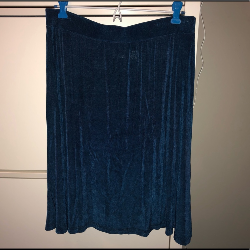 Chico’s travelers dark teal skirt wrinkle-free